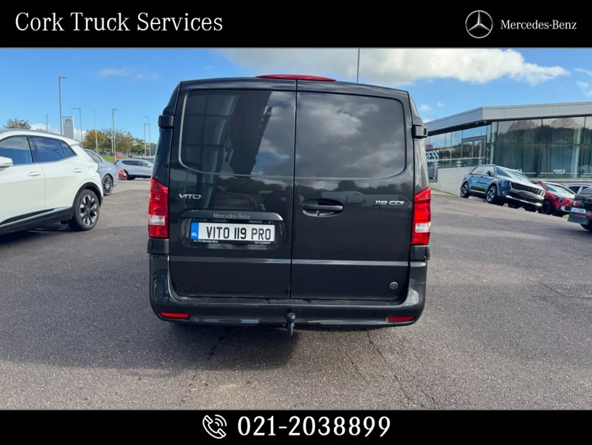 Mercedes-Benz Vito Vito 119 E Pro Automatic 2500kg - Image 3