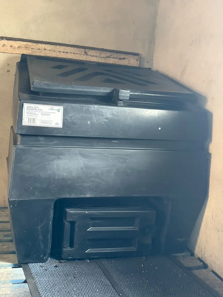 Kingspan Titan 300kg Coal Bunker - Image 3