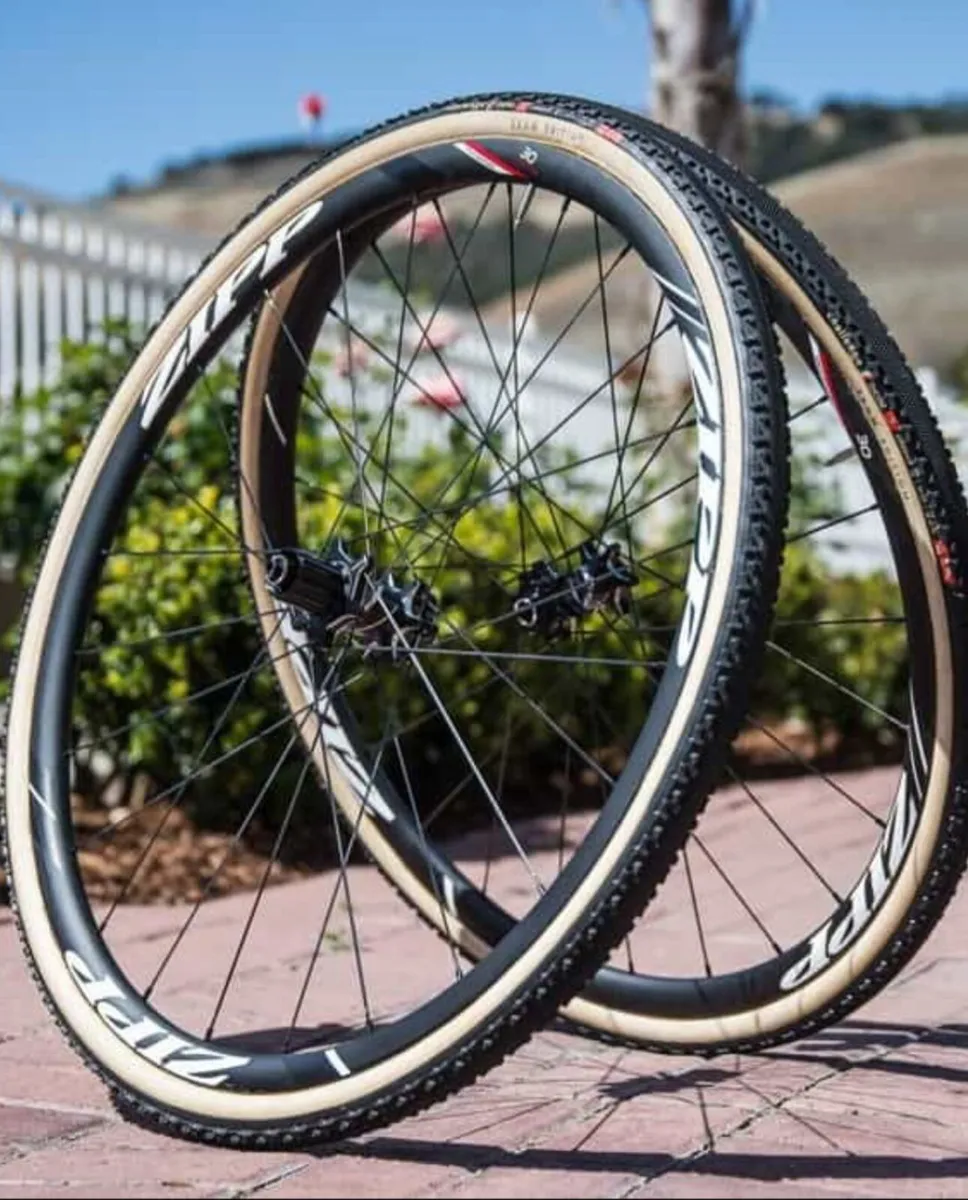 Zipp 30 Course wheelset - Image 1