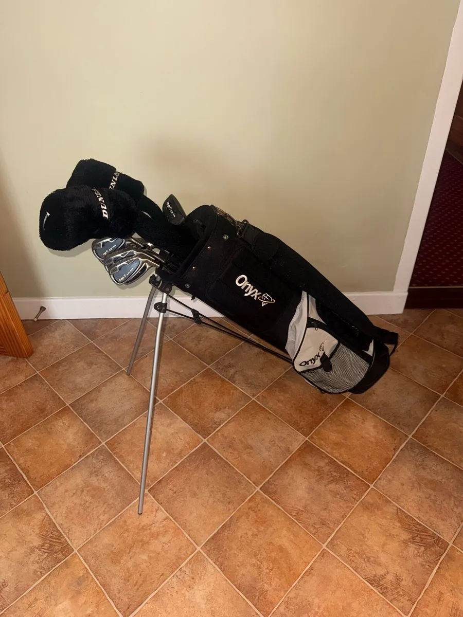 Dunlop onyx golf club set with trolly - Image 2