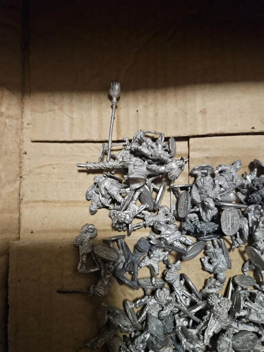 Diecast War Hammer Soldiers etc 100 pieces - Image 4