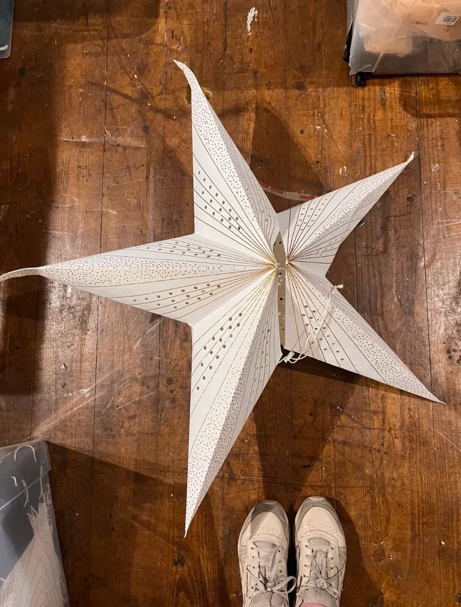 Paper Lanterns and Paper Stars Lot 250 units - Image 4