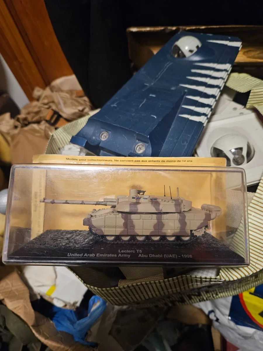 Corgi Atlas UAE Tank 1996 - Image 1