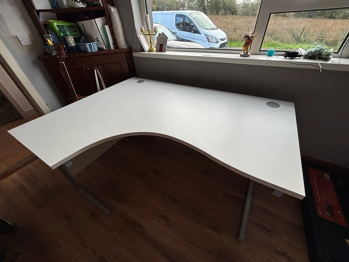 Corner office desk
