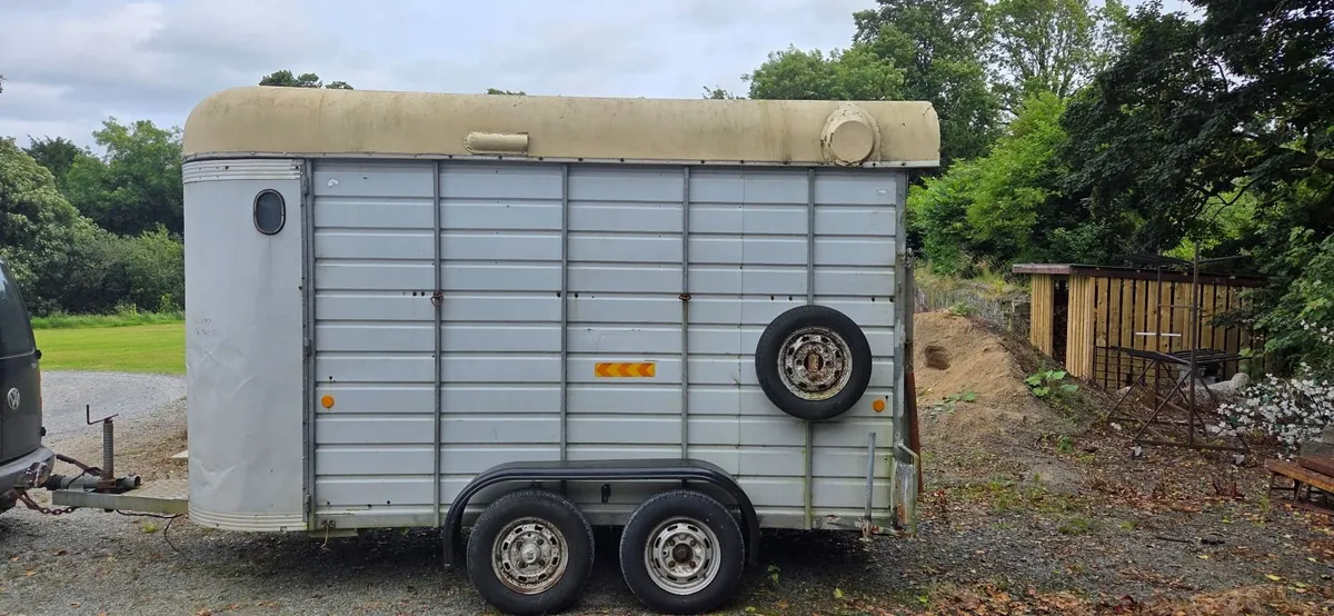 Trailer - Image 3