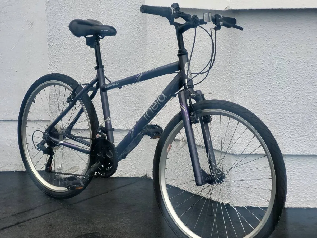 UNISEX BIKE RARELY USED READY TO CYCLE - Image 4