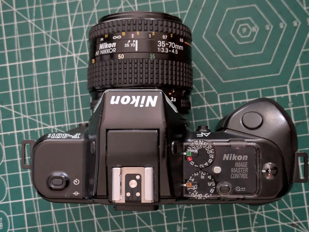 🎞️ Nikon F401S + 35-70mm/3.3-4.5 zoom lens - Image 2