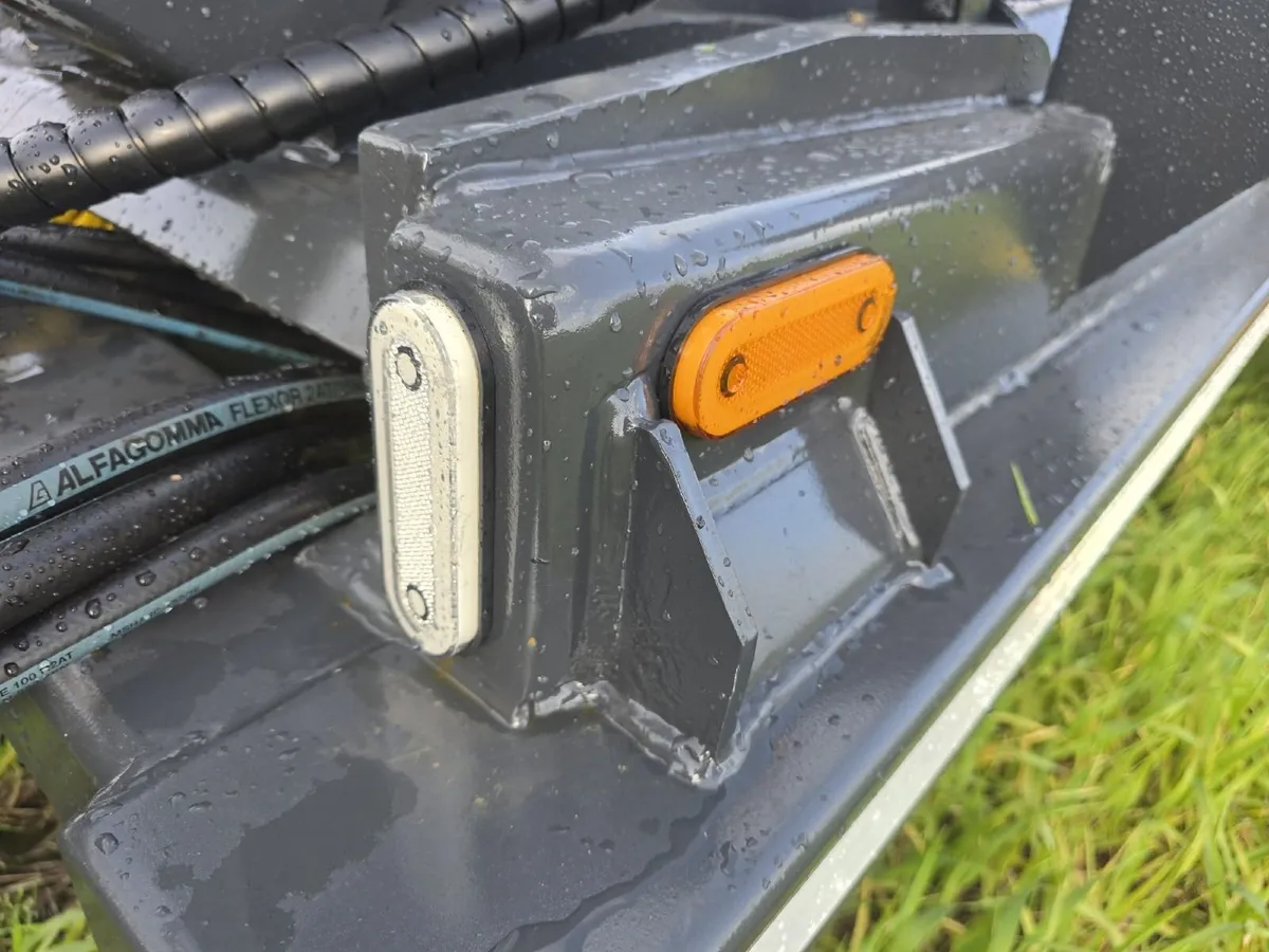 TWIN AXLE HOOKLIFT HOOKLOADE FARM TRAILER - Image 2