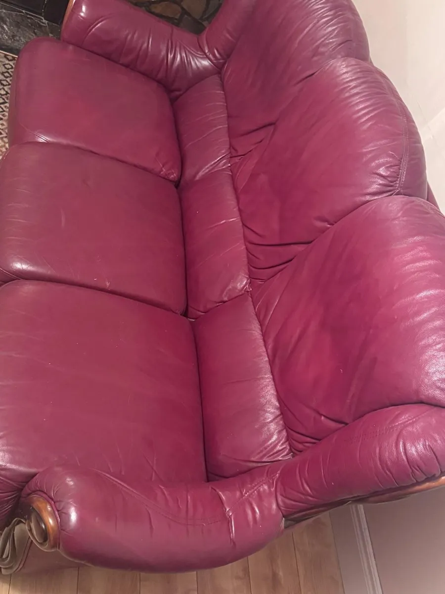 Couch- 3 seater - Image 1