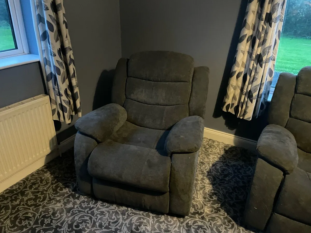 3+1+1 Sofa set - Image 2