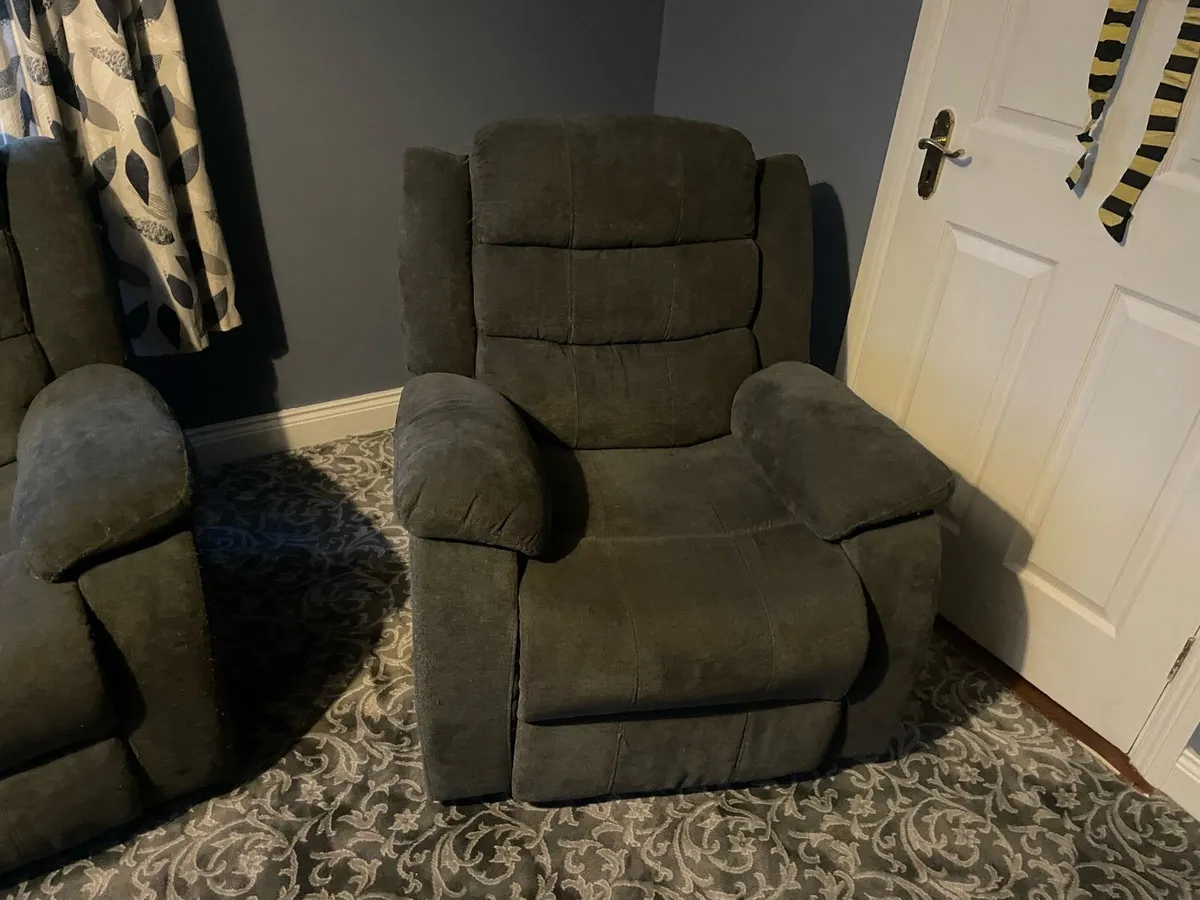 3+1+1 Sofa set - Image 3