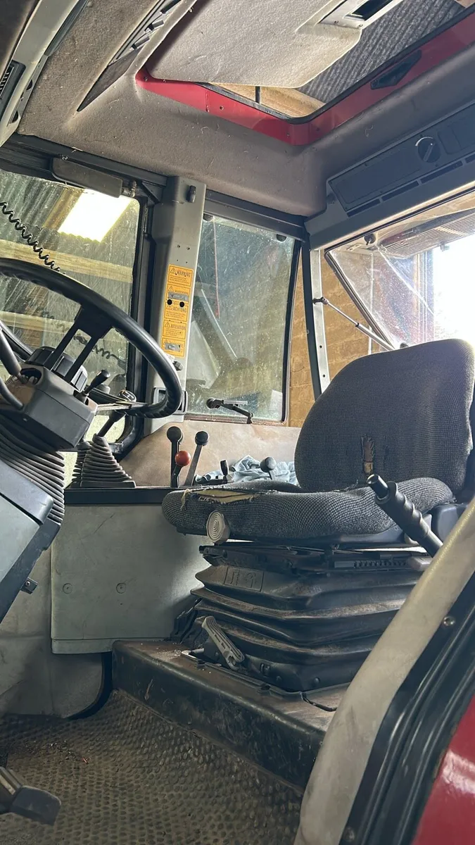 5130 case tractor - Image 3