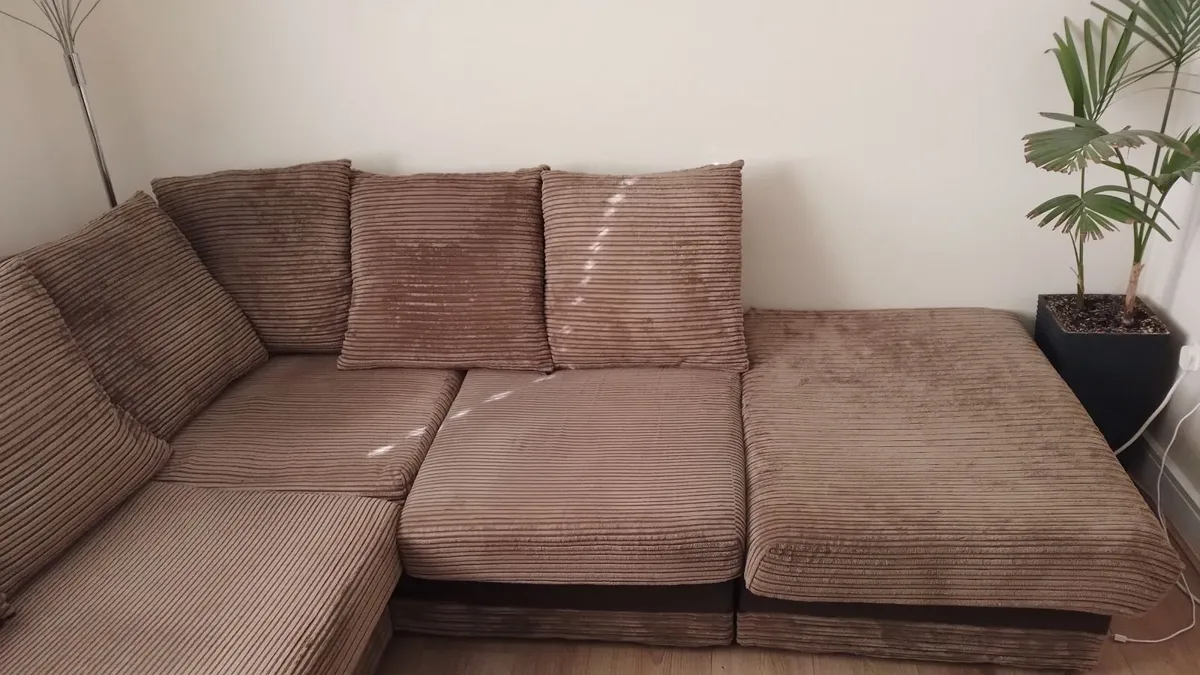 Sofa - Image 4