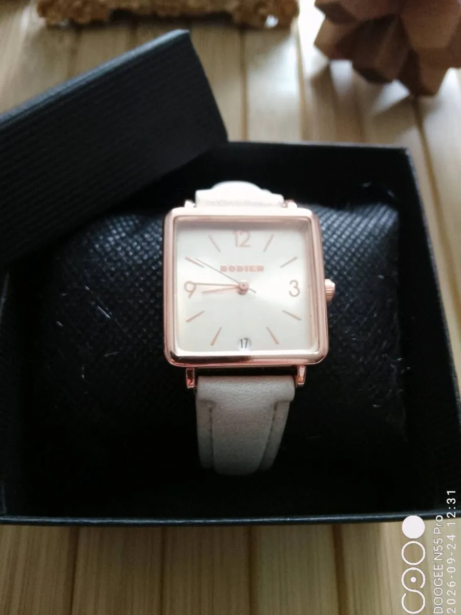 Women's Watch - Image 2