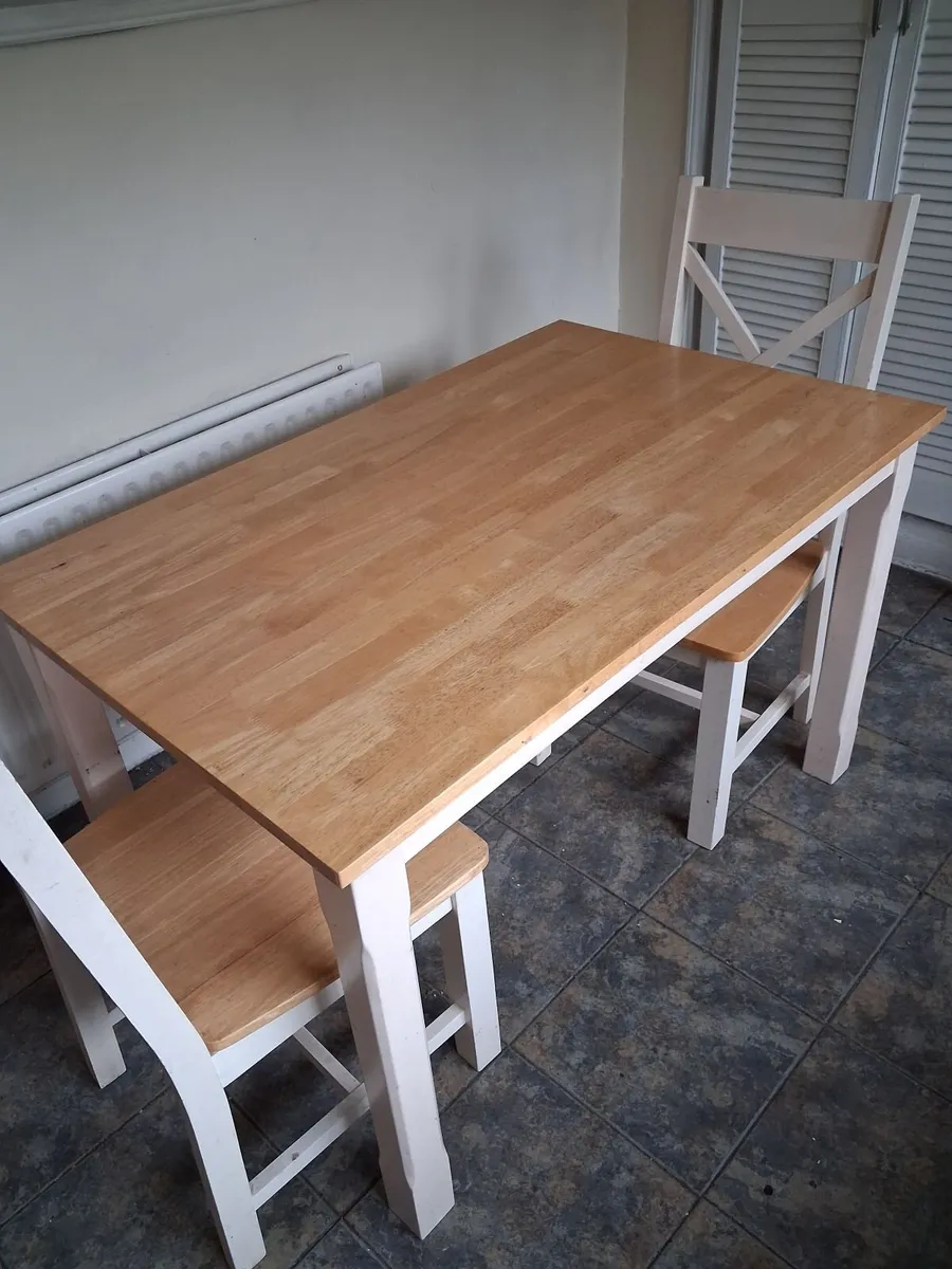 Table and fridge - Image 3