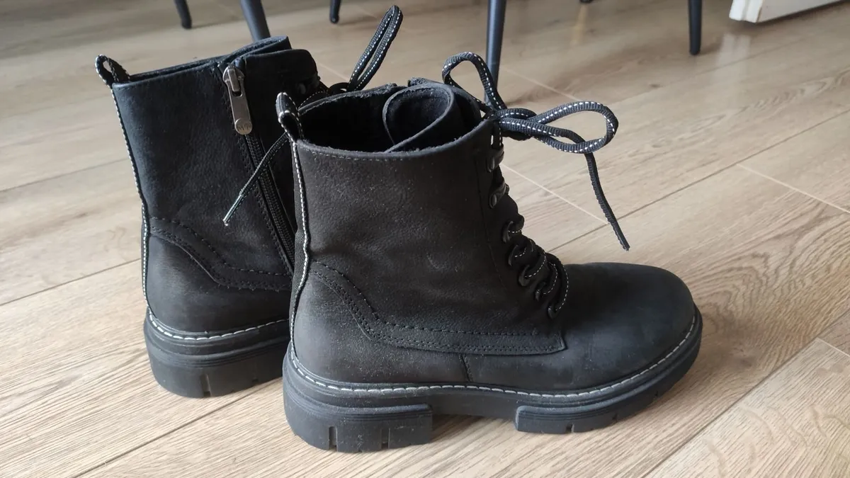 Woman boots - Image 1