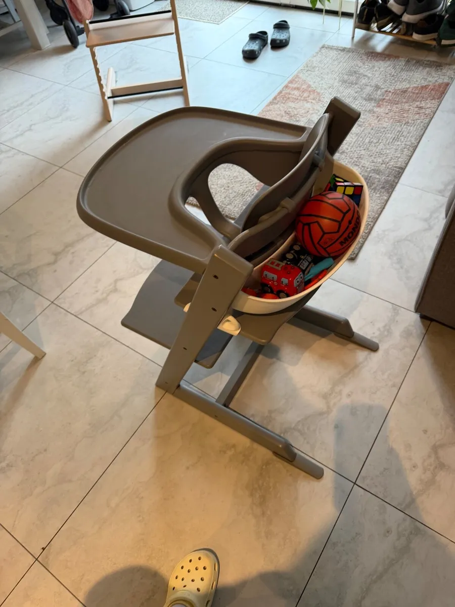 Tripp trap grey high chair - Image 2