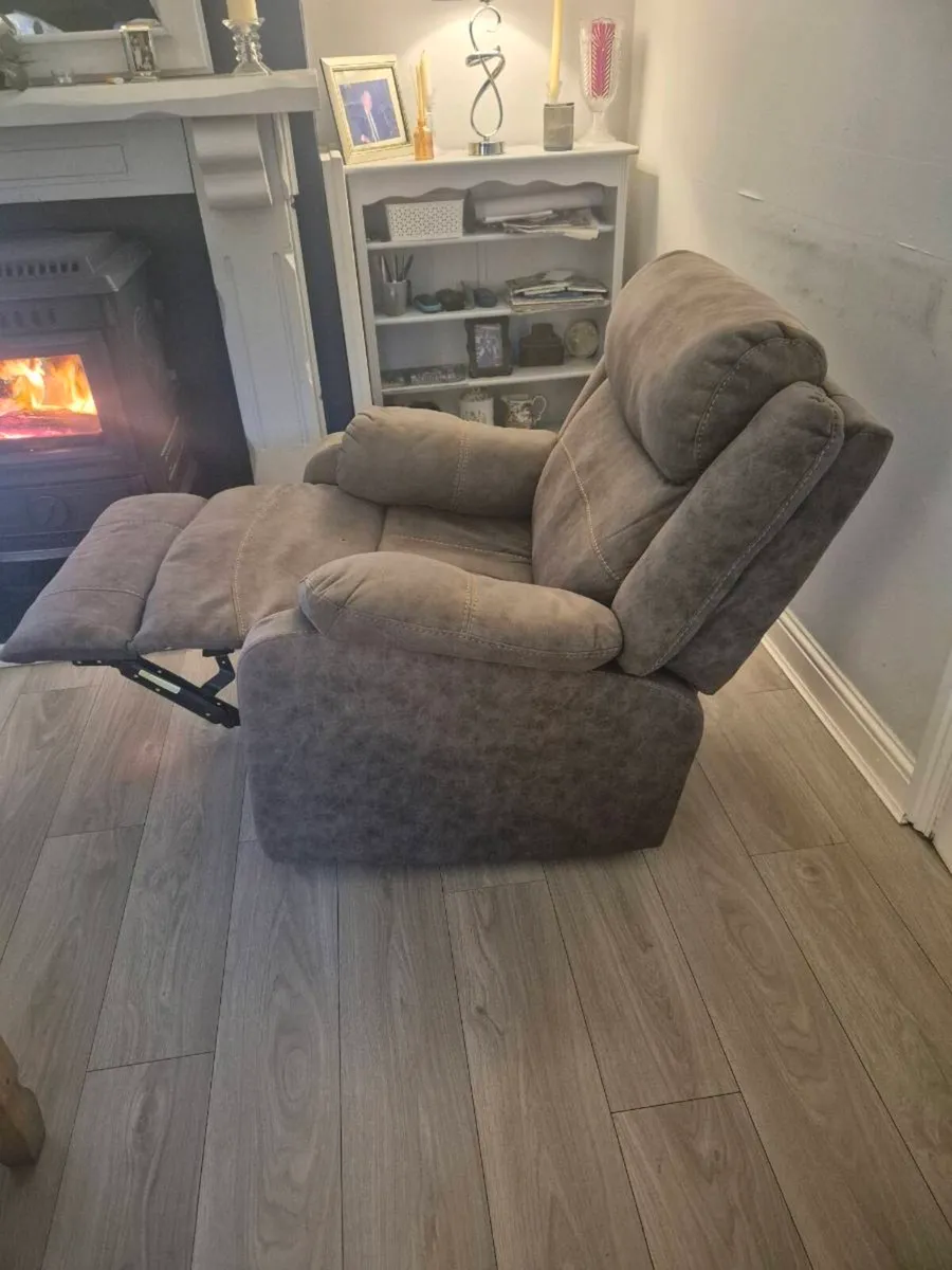 Recliner armchair - Image 3