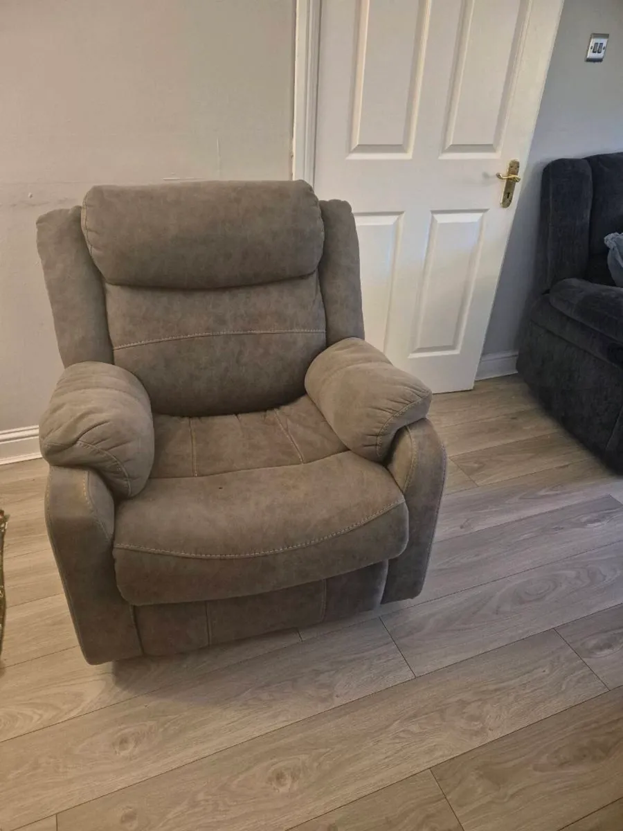 Recliner armchair - Image 4