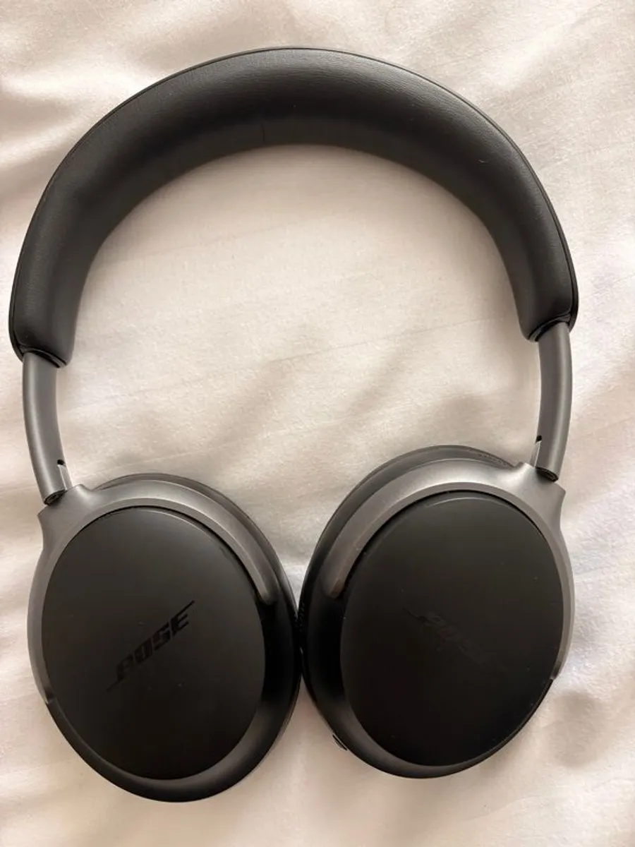 Bose QuietComfort Ultra Headphones 1st Gen - Image 1
