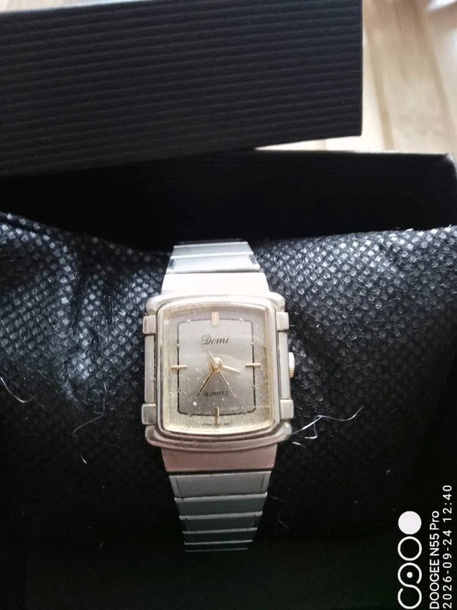 Women's Watch - Image 1