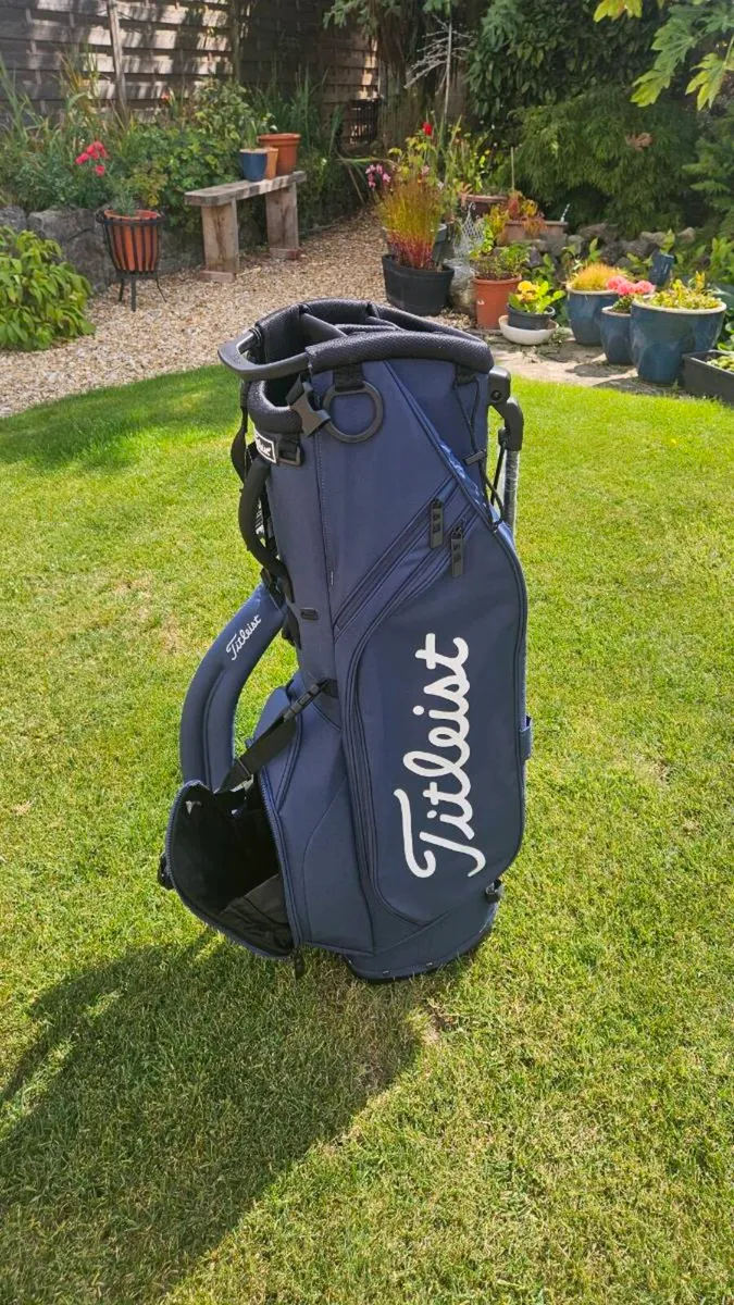 Titleist players S4 golf bag - Image 1