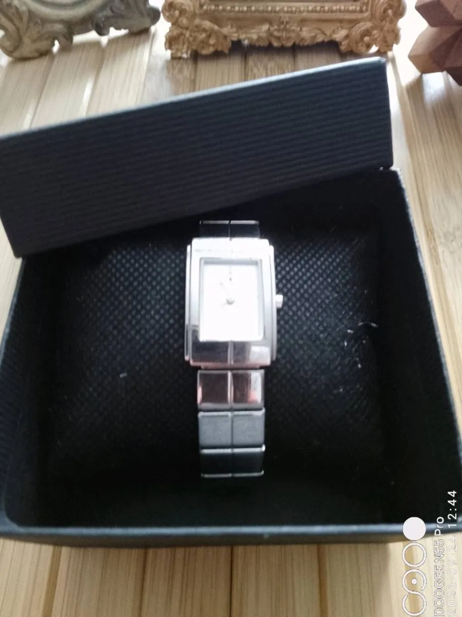 Women's Watch - Image 2