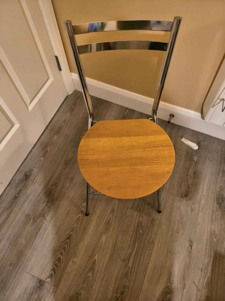 Foldable chair - Image 2
