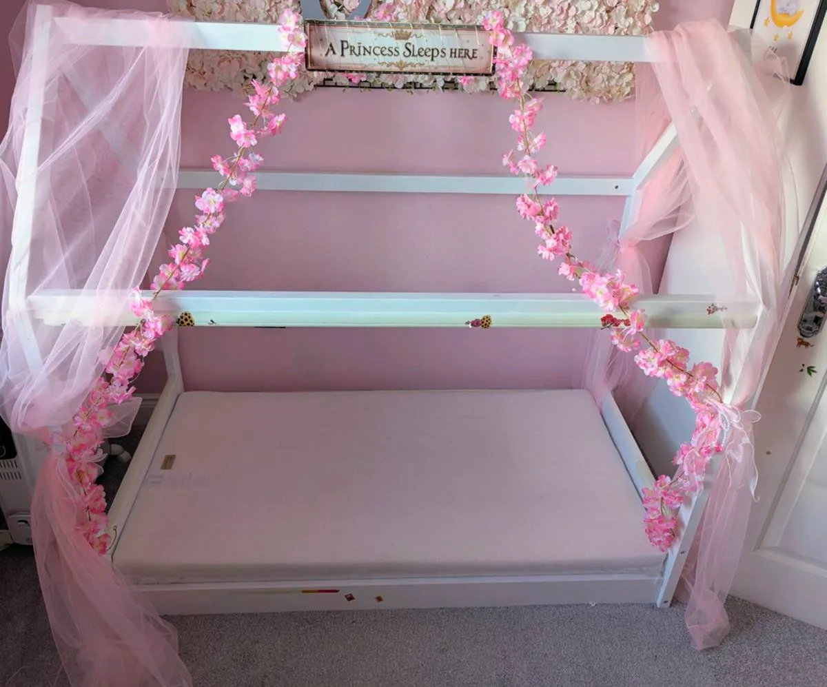 Baby Elegance Toddler Bed & Mattress - Image 2