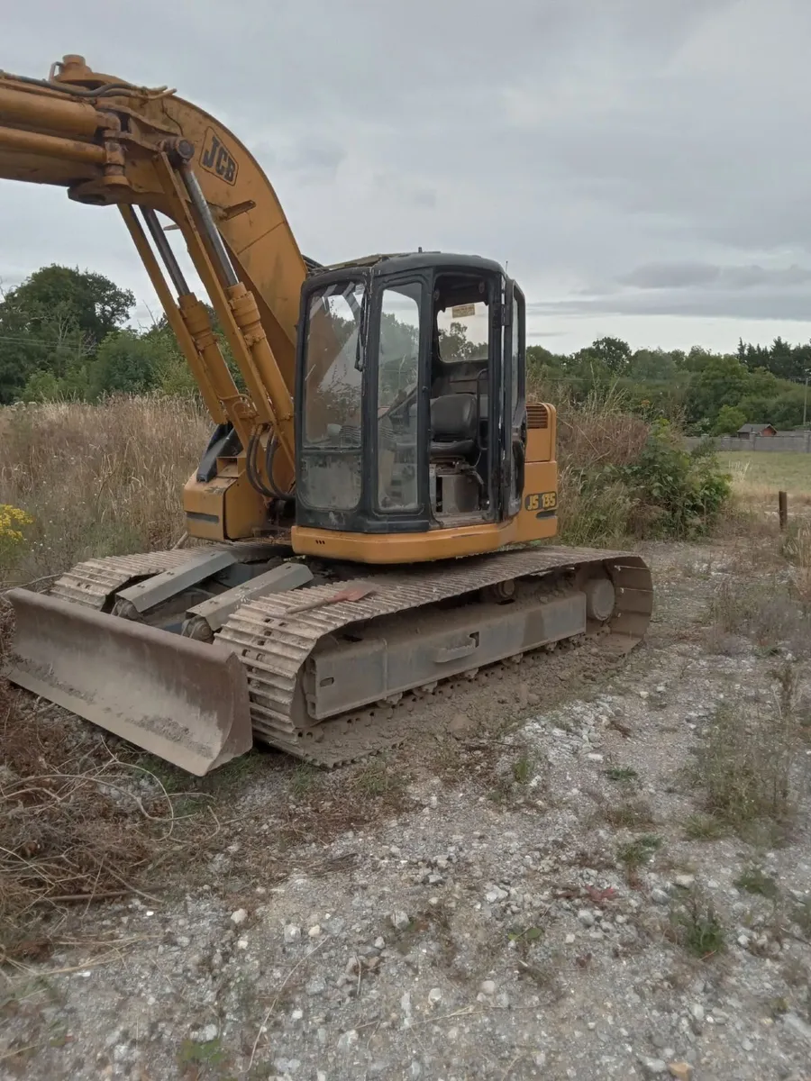 13.5 Tonne Digger For Sale - Image 1