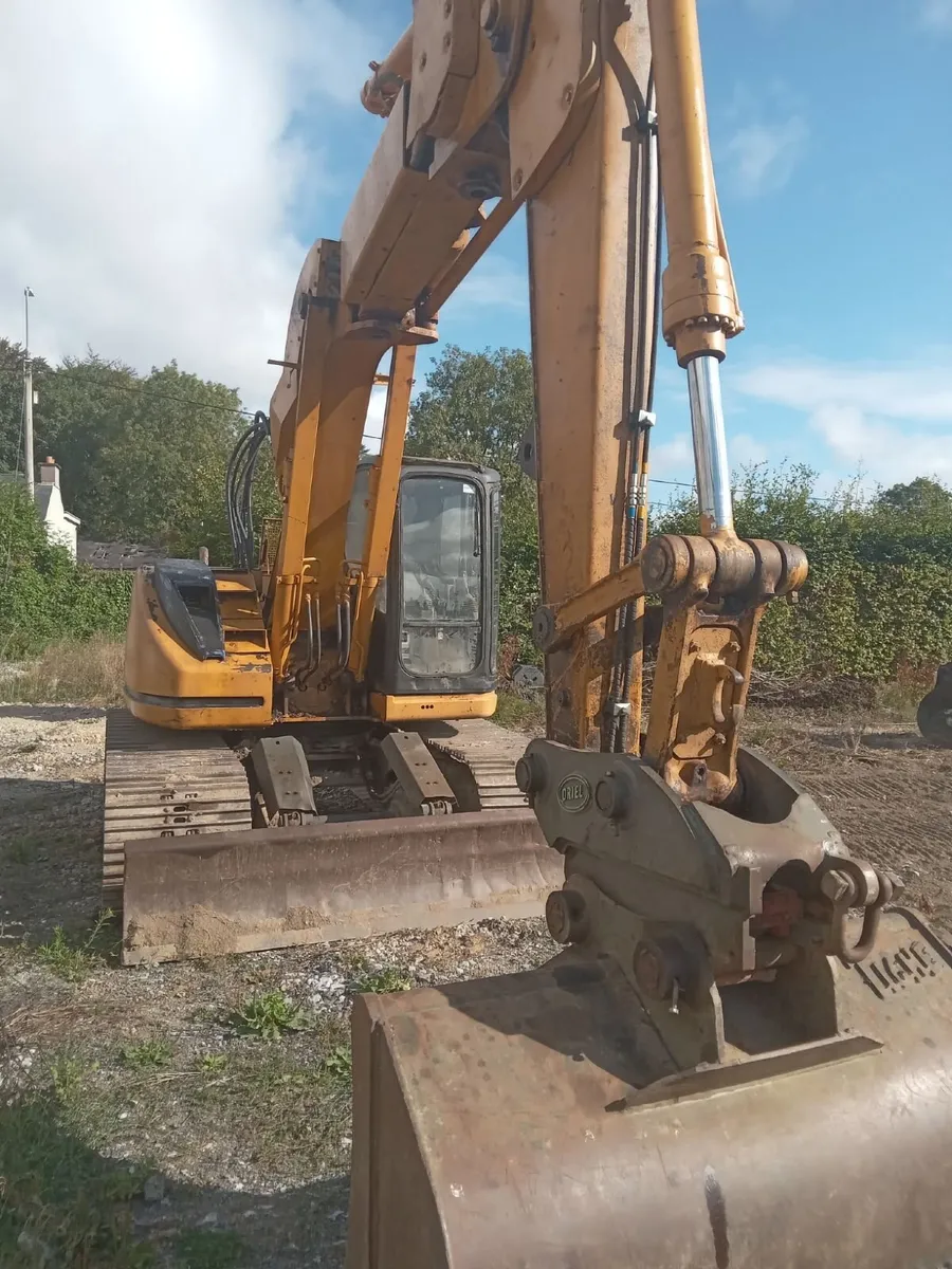 13.5 Tonne Digger For Sale - Image 4