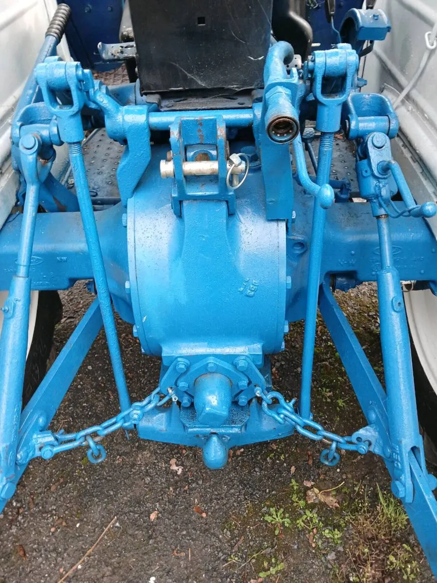 Ford 3600 - Image 2