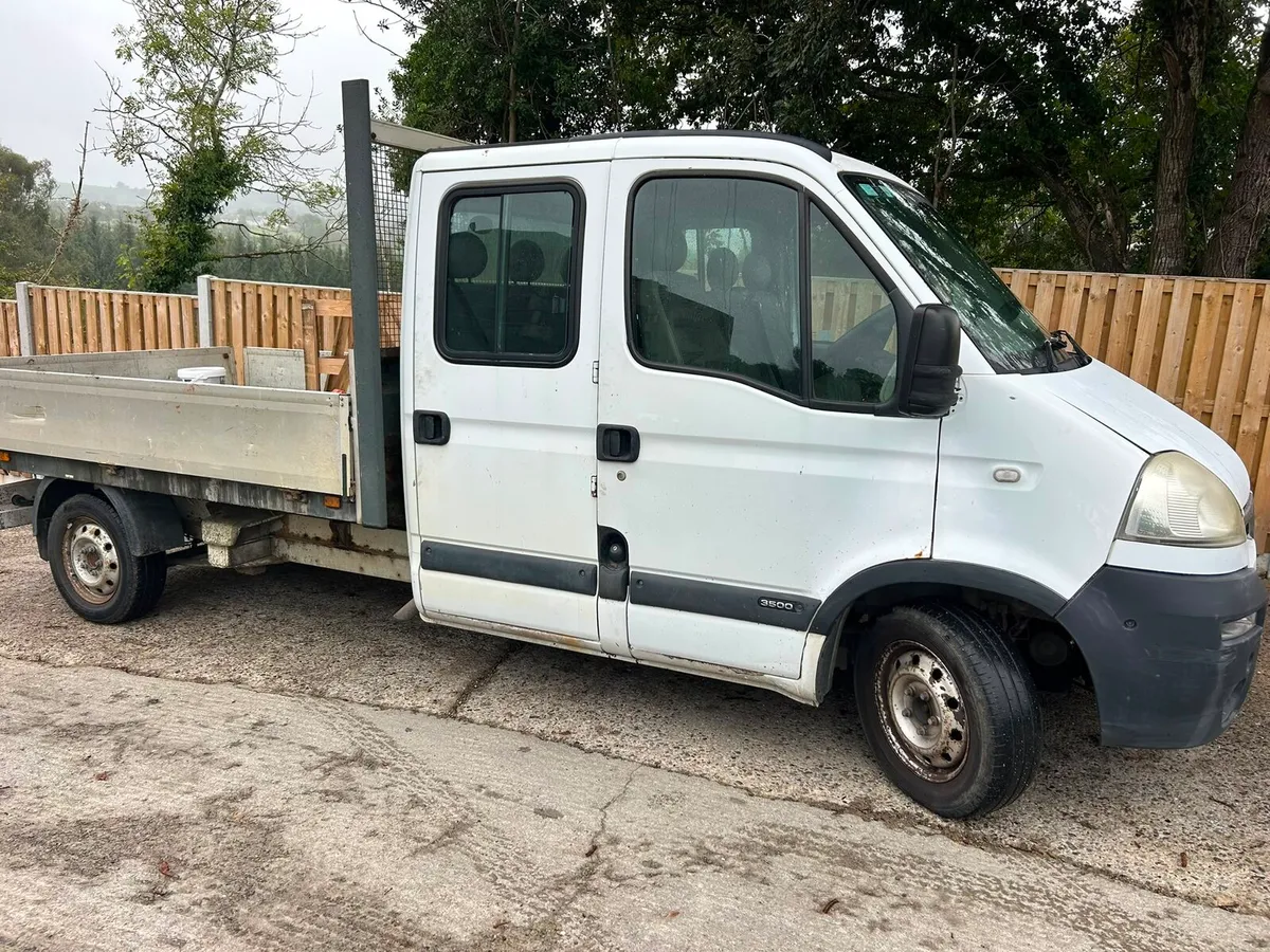 Flat bed van - Image 1