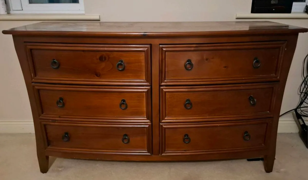 Mahogany Bedroom Set, Bed, Dresser, lockers - Image 3