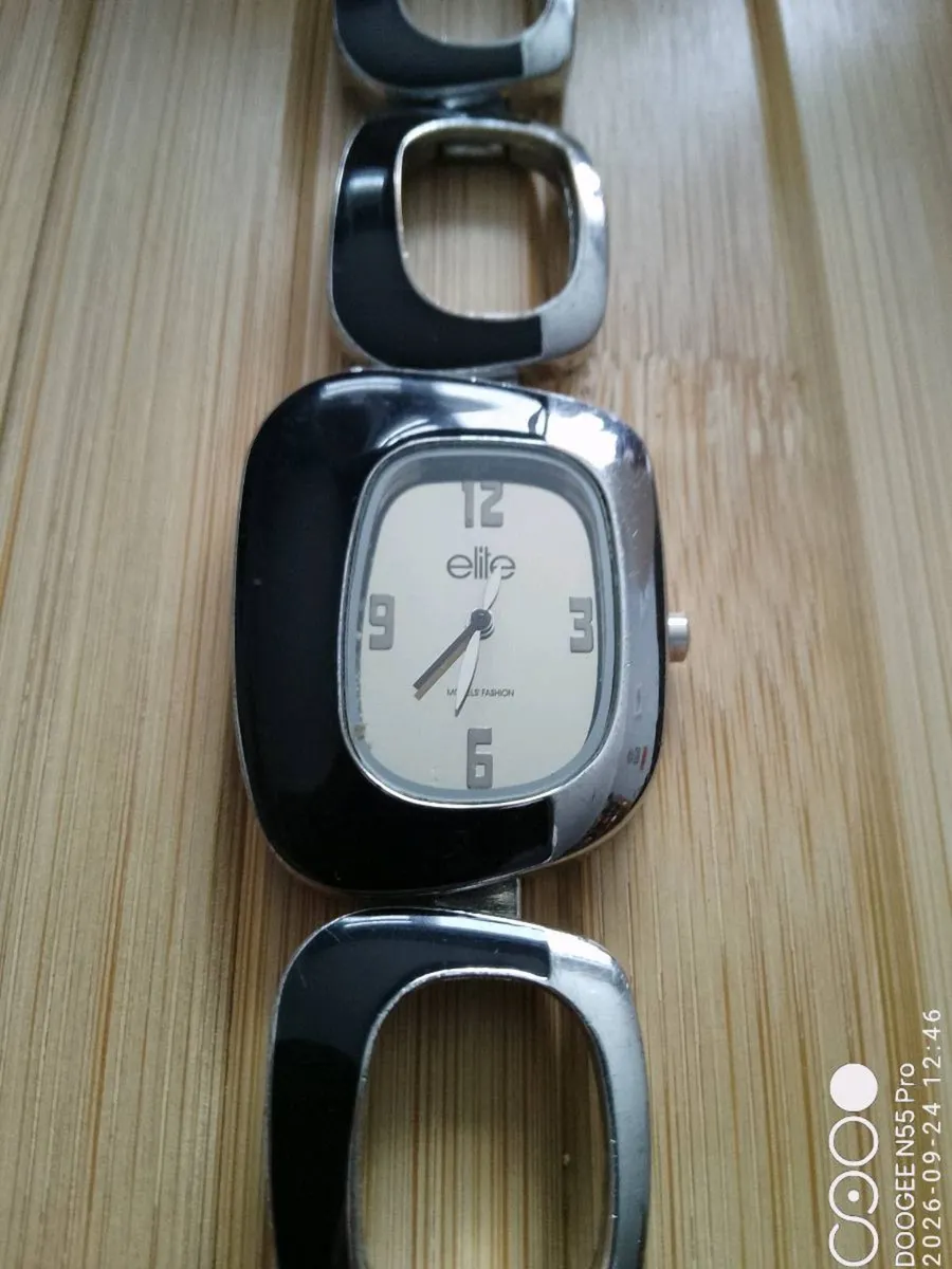 Women's Watch - Image 3