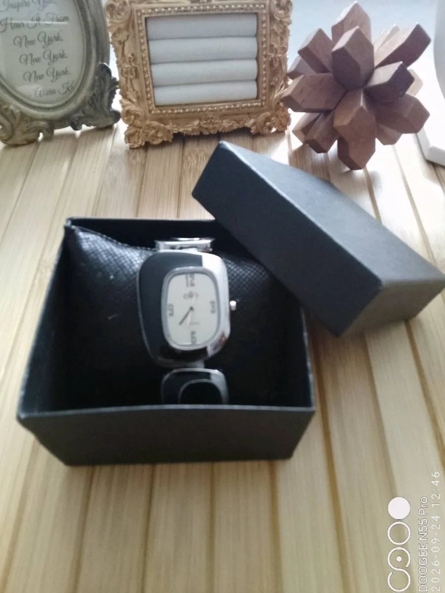 Women's Watch - Image 1