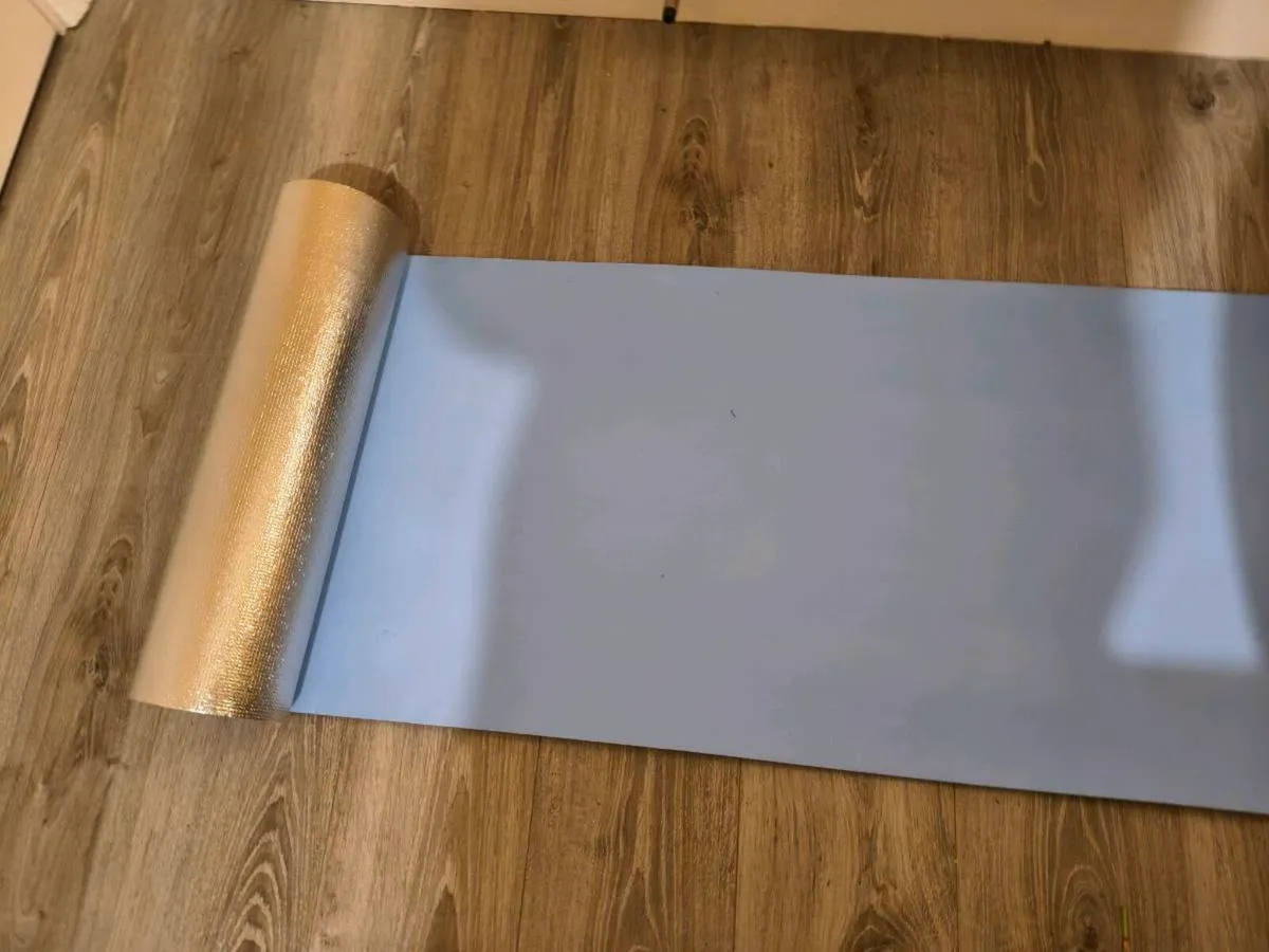 Trek mat and camping pillow - Image 3