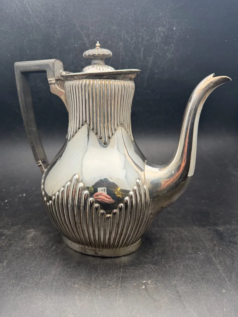 Pub and house clearance auction - Image 4