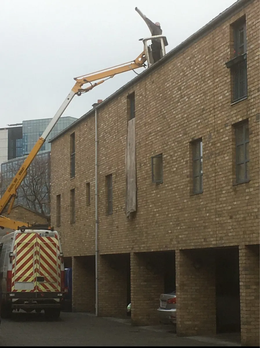 Iveco van Cherry picker hoist