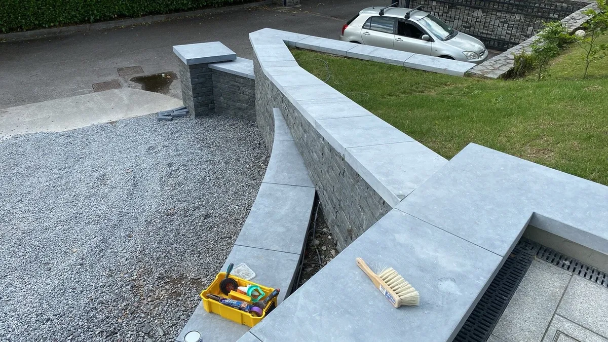 Irish Limestone wall and pier capping - Image 3
