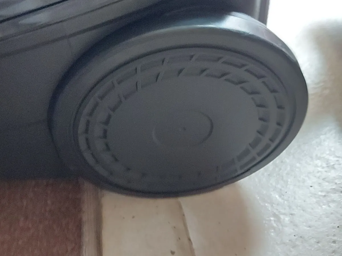 Morphy Richards Vacuum Cleaner, Model 980572 Black - Image 4