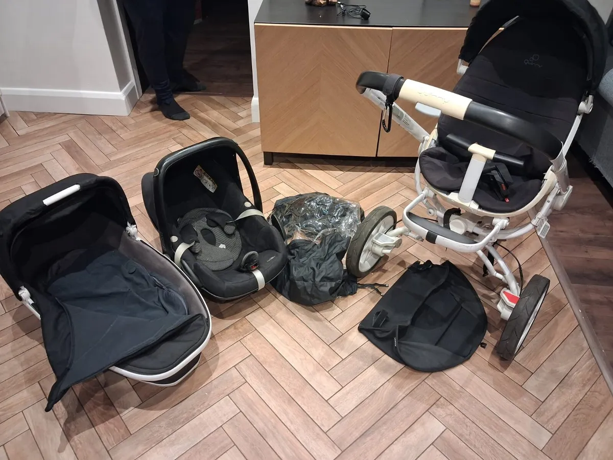 Quinny travel system (buggy, car seat & pram) - Image 3