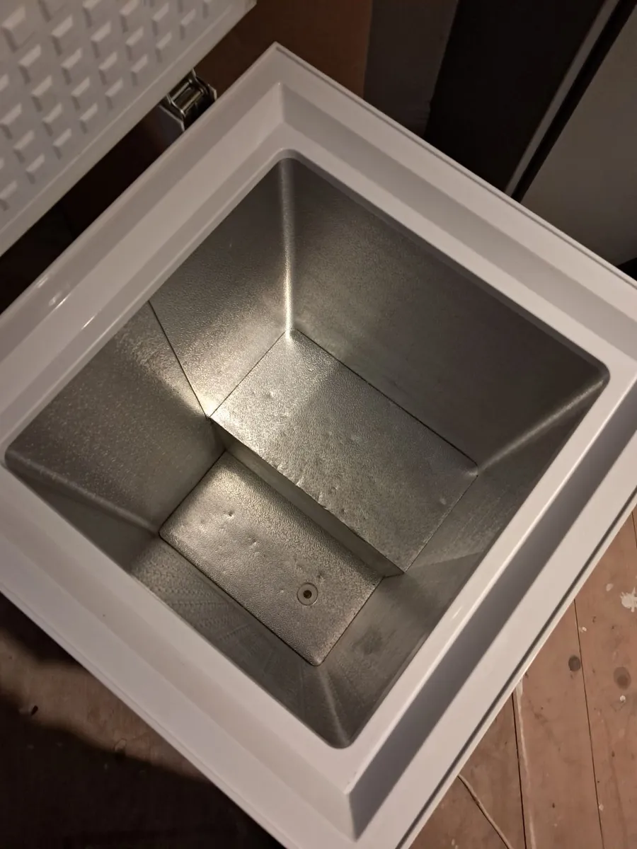 Freezer - Image 2
