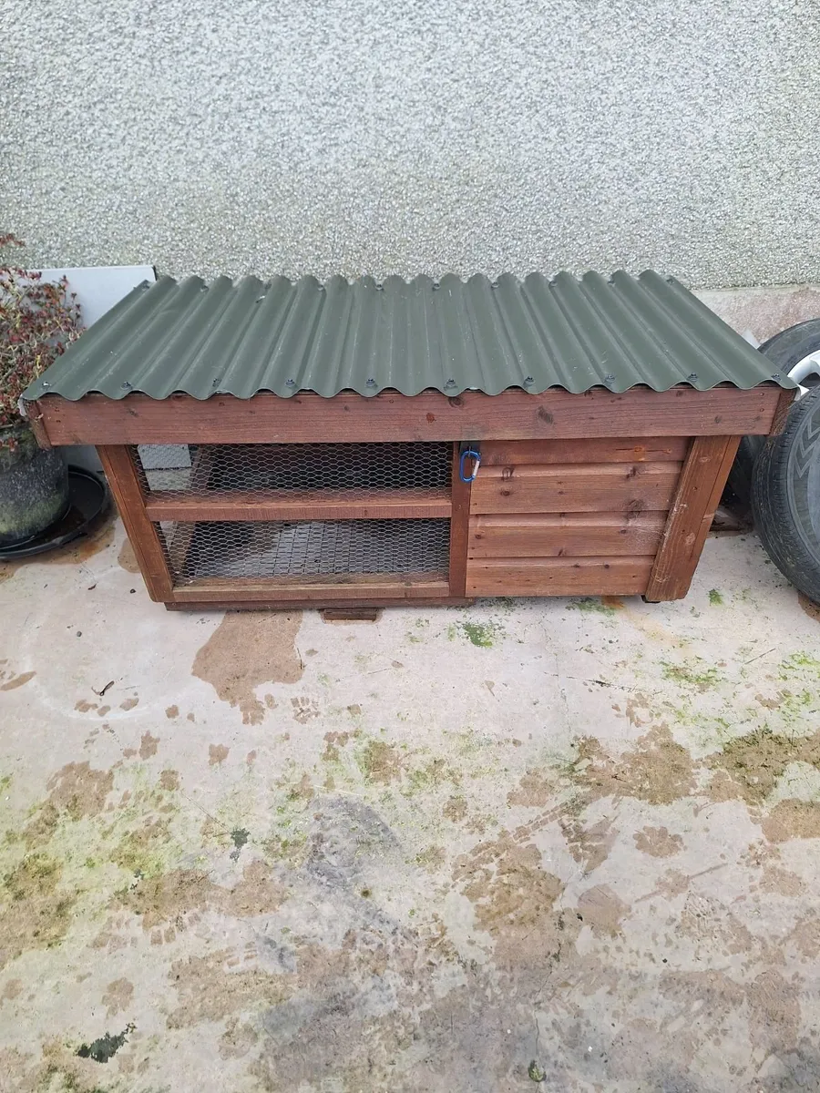 Rabbit hutch - Image 2