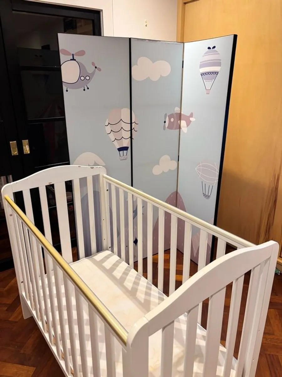 White Cot - Image 4