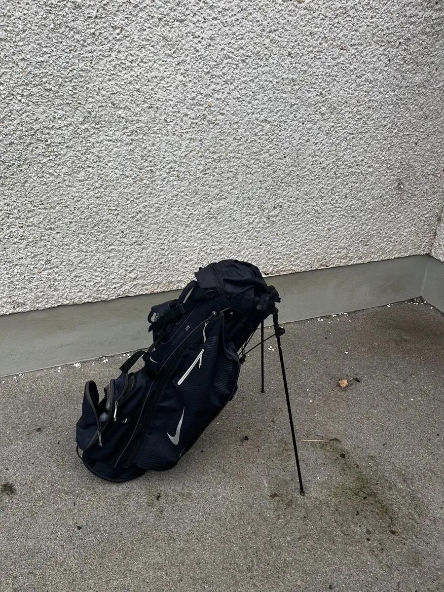 Nike Golf Carry Bag - Image 2