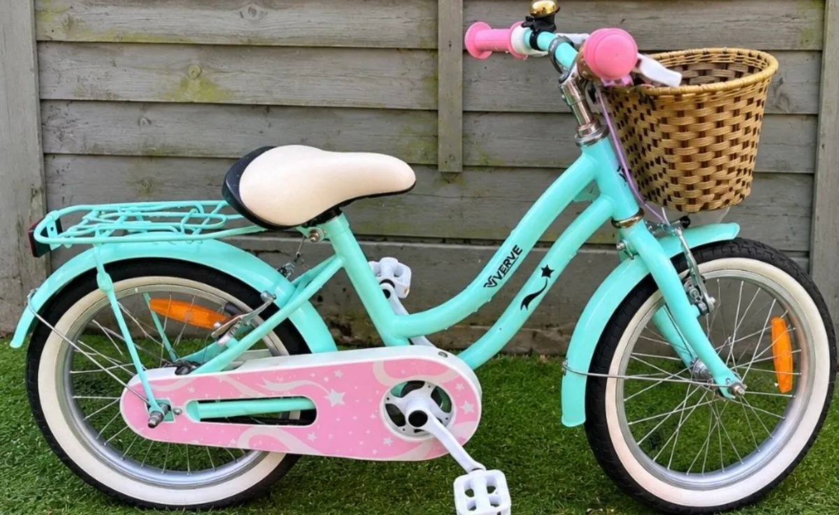 Girl bike - Image 1
