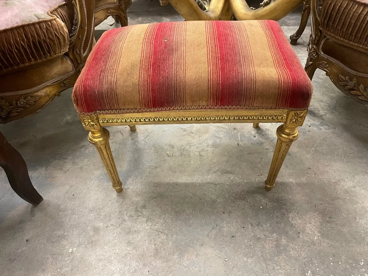 Gilt gold old carved wood stool. - Image 2