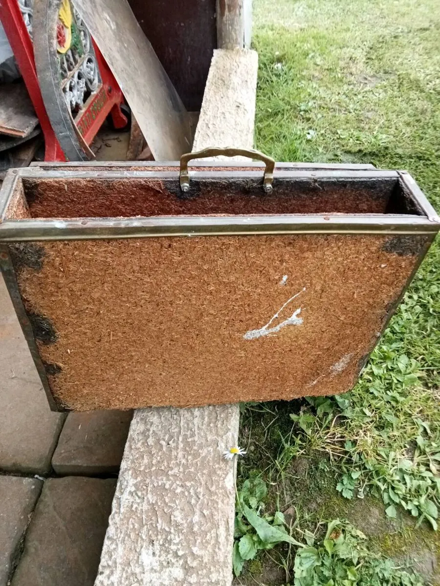 Old newspaper magazine holder - Image 3