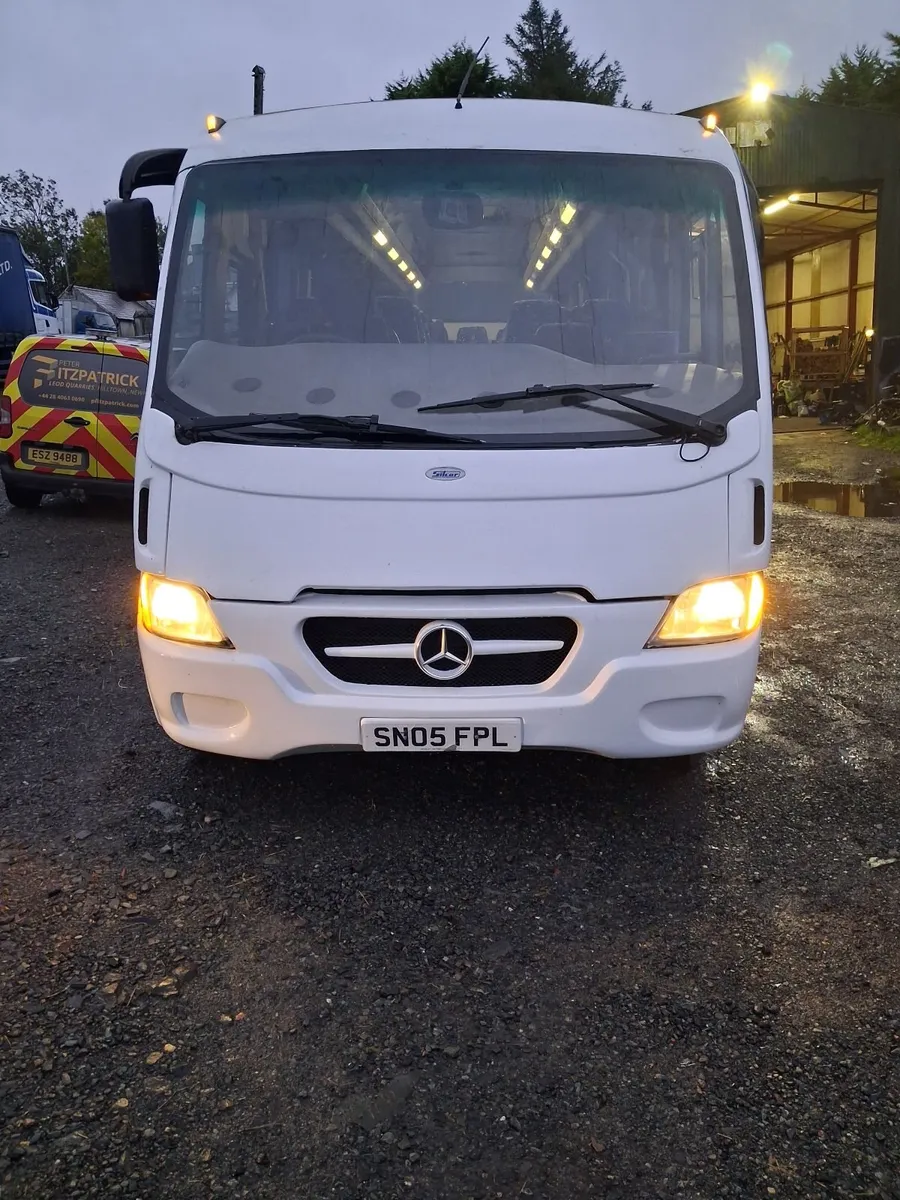 Mercedes-Benz Vario 2005 - Image 1